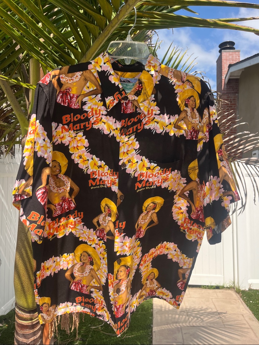 Vintage Reyn Spooner Bloody Mary Bora Bora Tiki Girl Button down RARE 90's